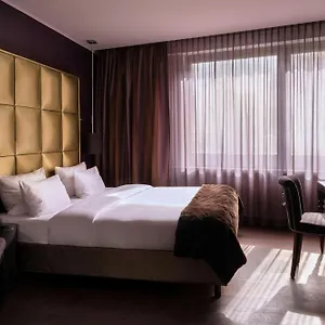 https://roomers.frankfurtammainhotels.com